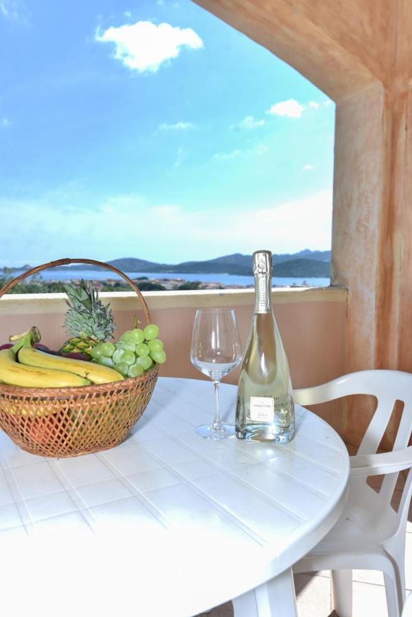 La Costa View Aparthotel Arzachena Kültér fotó
